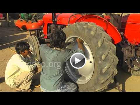 Tractor Tyre Changing Rajkot Gujarat India Video
